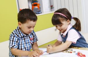Educar en igualdad en la escuela infantil desde el respeto. Foto: Shutterstock